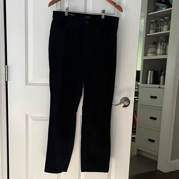 Talbots Pants - Talbots Curvy Black Sateen Straight leg pant. Sis 10p